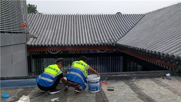 東方雨虹屋面自粘防水卷材滲漏水維修